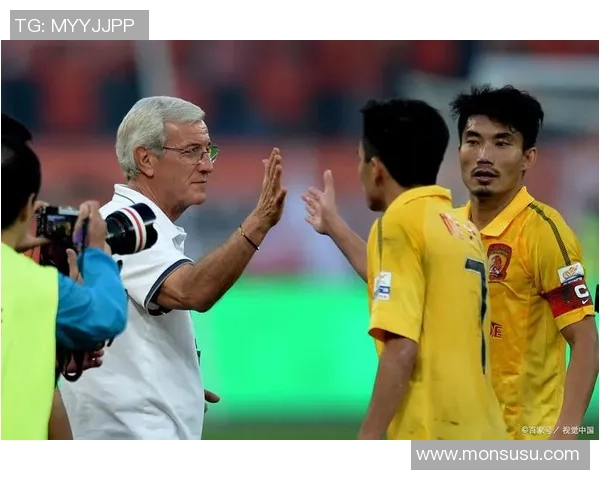 足球明星同框瞬间记录梦想与荣耀的时刻